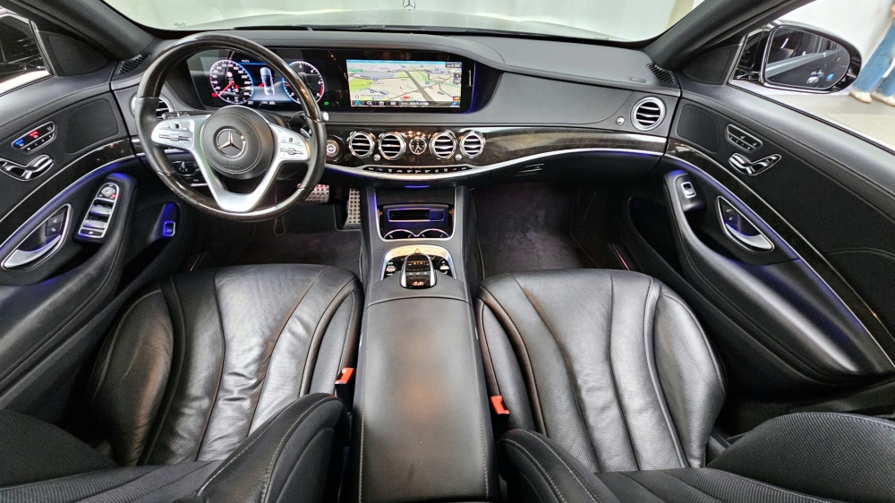 Mercedes-Benz S-Class W222