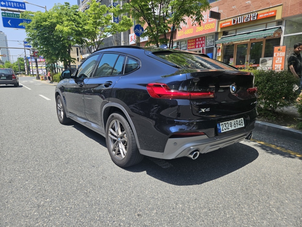 BMW X4 (G02)