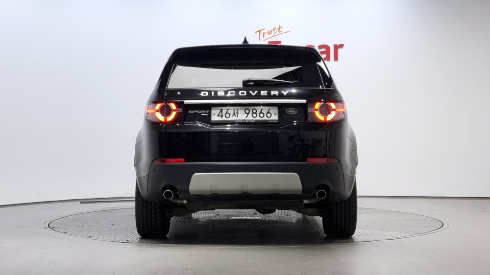 Land rover discovery sport