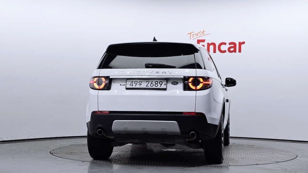 Land rover discovery sport