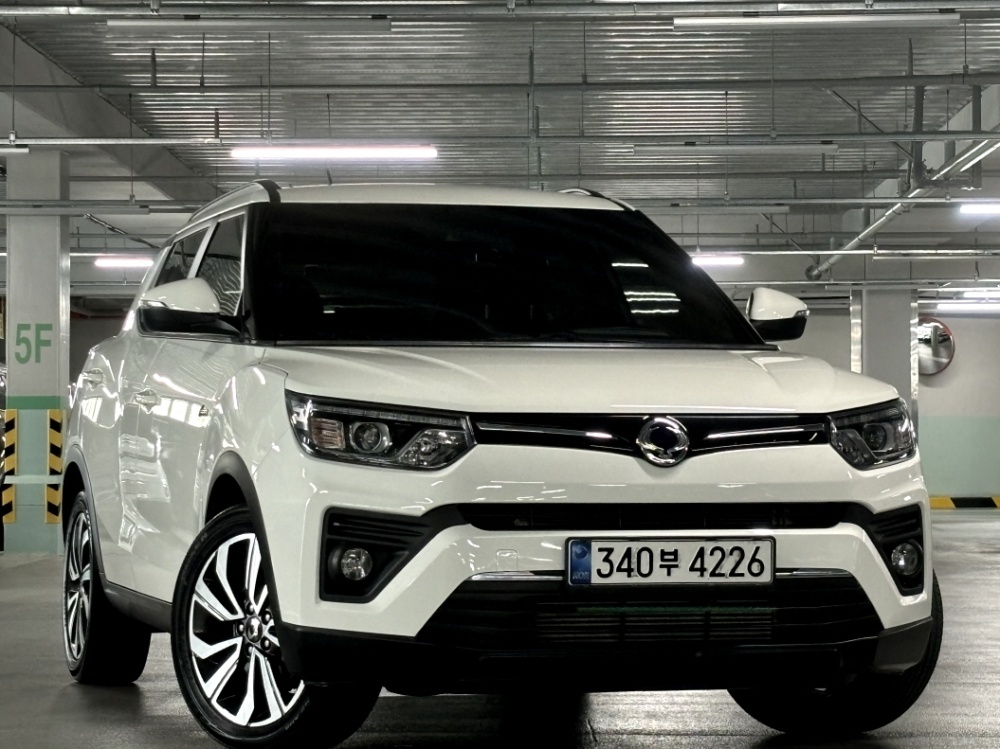 KG Mobility (Ssangyong) Very New Tivoli