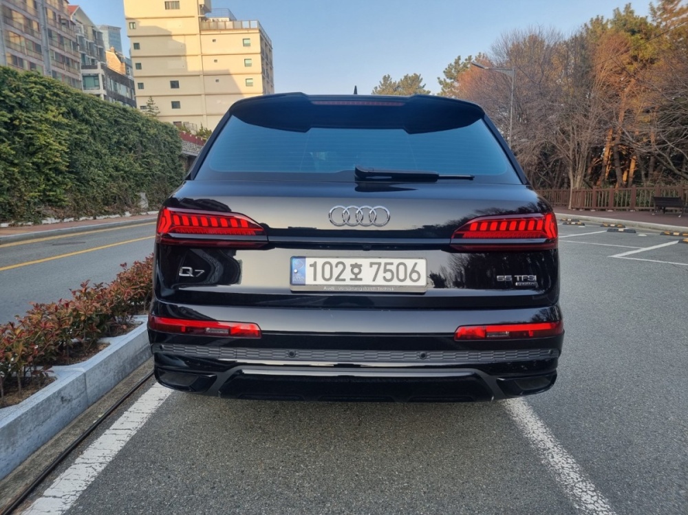 Audi Q7 (4M)