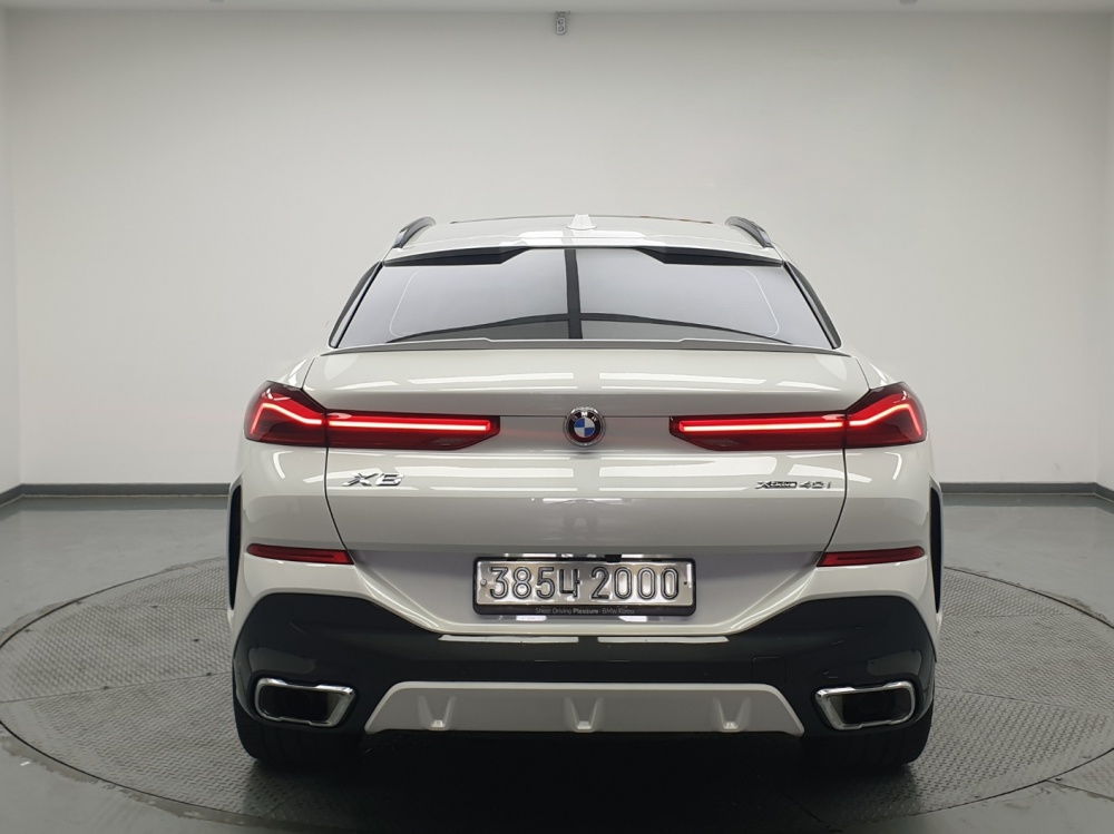 BMW X6 (G06)