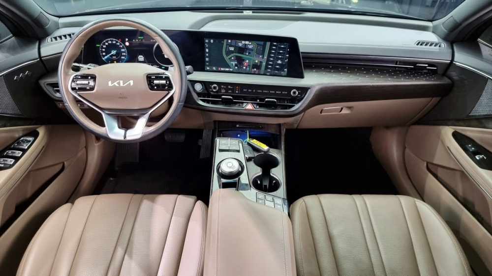 Kia K8 Hybrid
