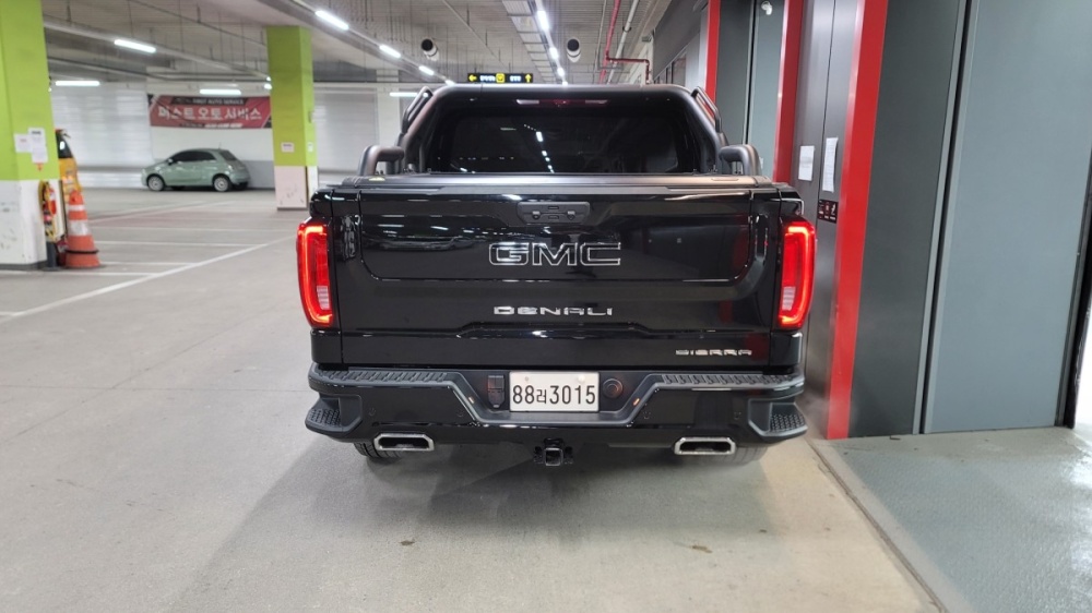 GMC Sierra