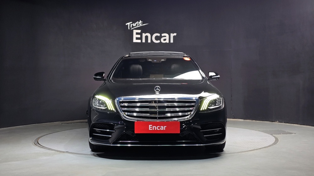 Mercedes-Benz S-Class W222
