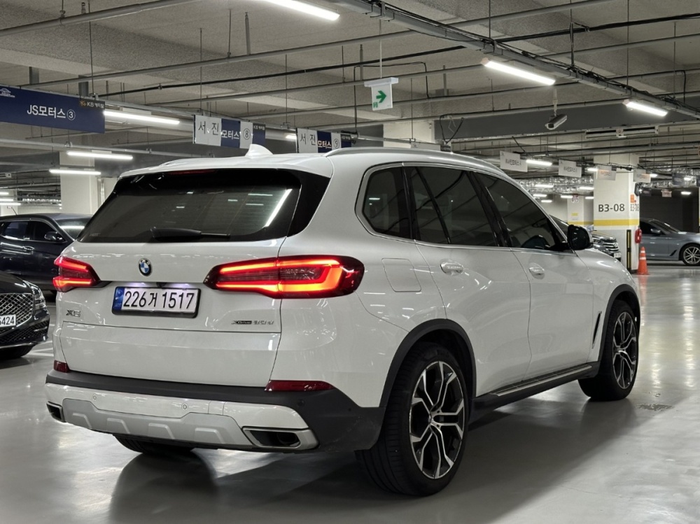 BMW X5 (G05)