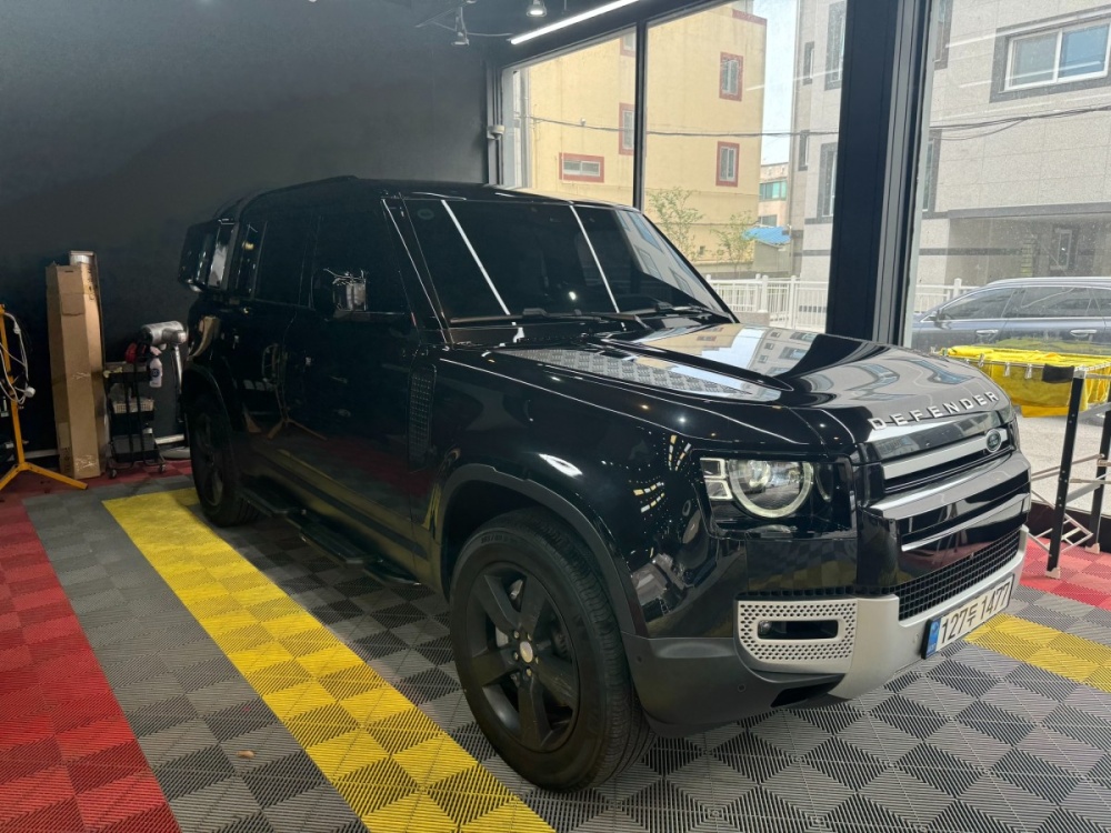 Land rover Defender (L663)