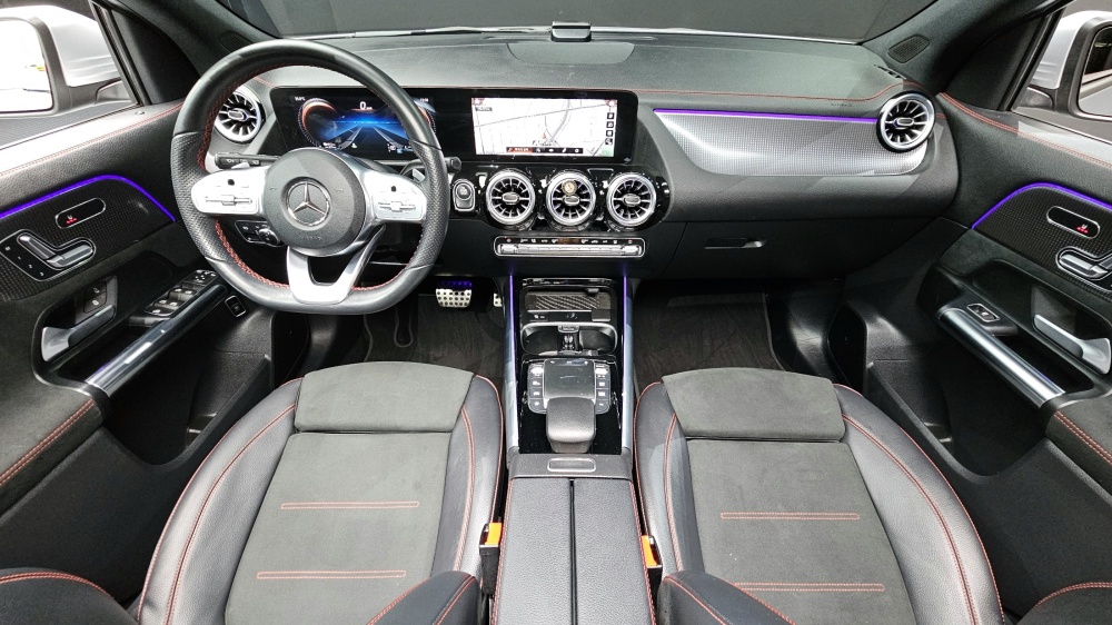 Mercedes-Benz EQA-H243