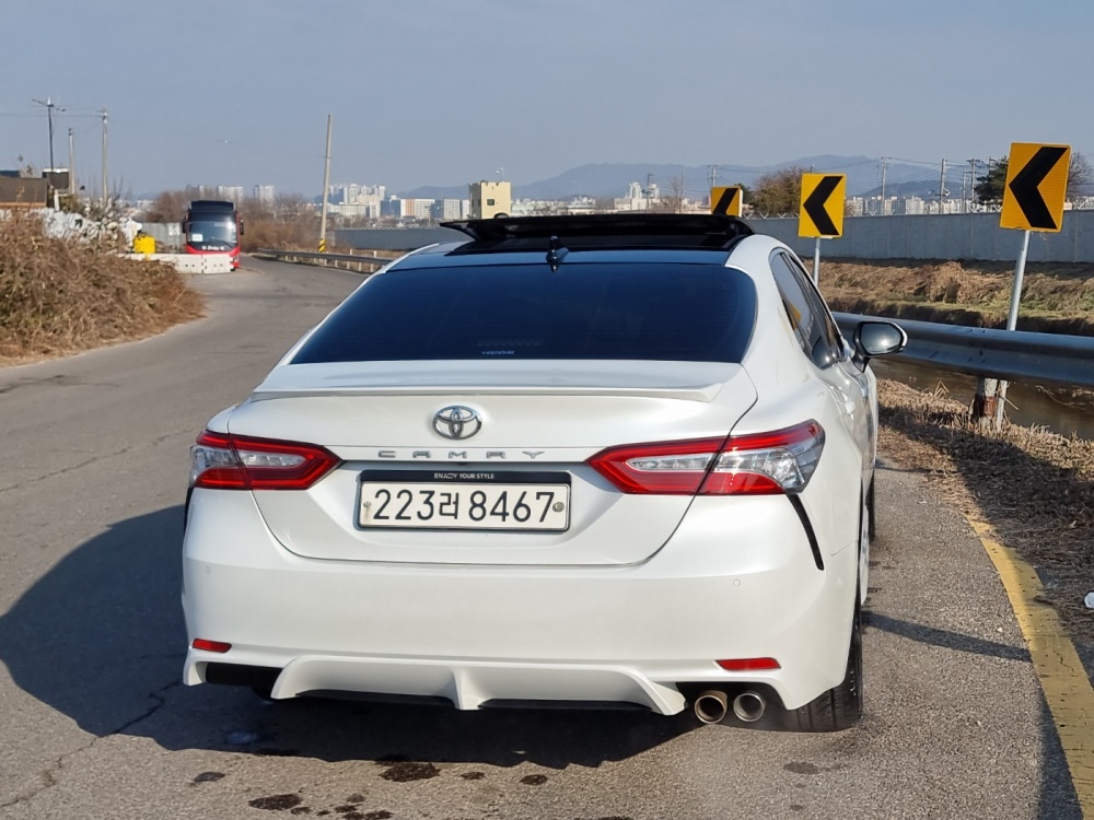 Toyota Camry (XV70)