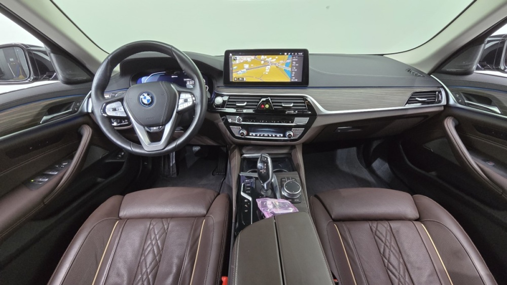 BMW 5 series (G30)