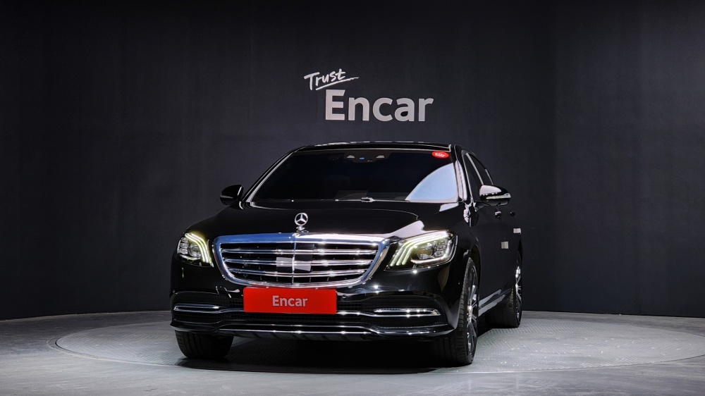 Mercedes-Benz S-Class W222