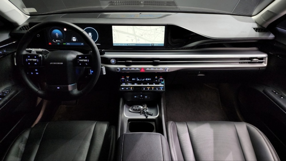Hyundai Grandeur Hybrid (GN7)