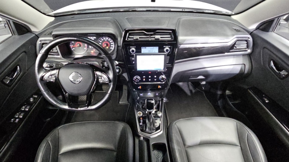 KG Mobility (Ssangyong) Very New Tivoli