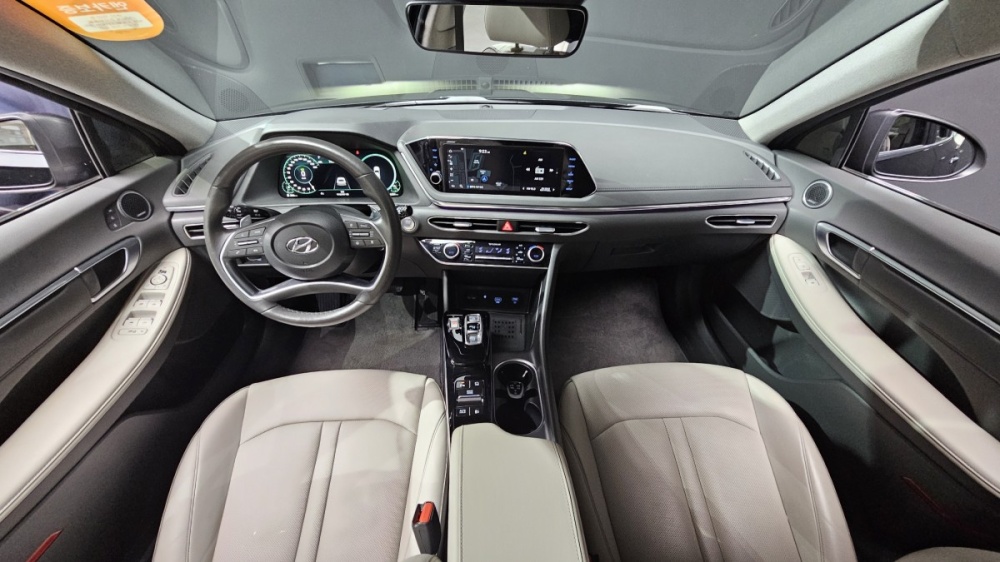 Hyundai Sonata Hybrid (DN8)