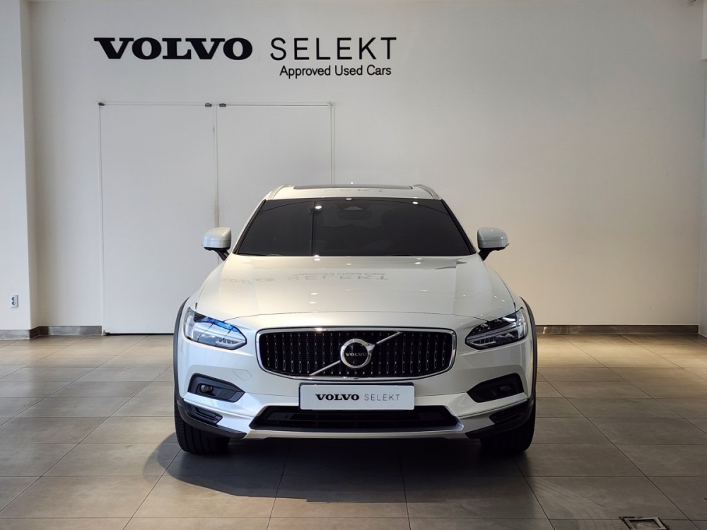 Volvo V90 Cross Country