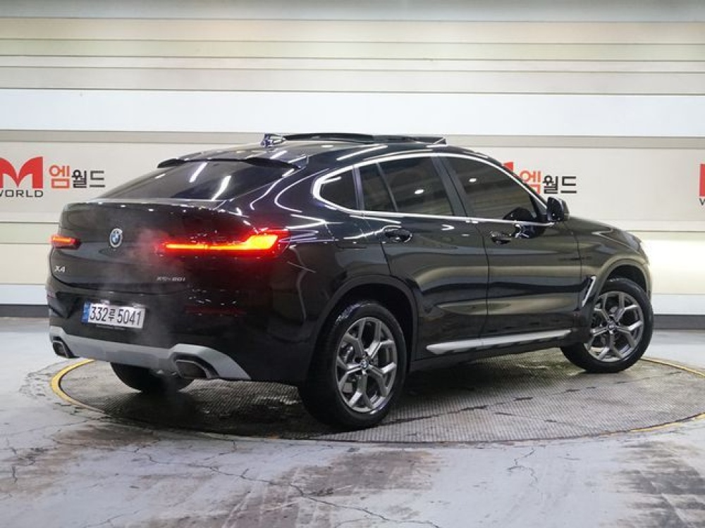 BMW X4 (G02)