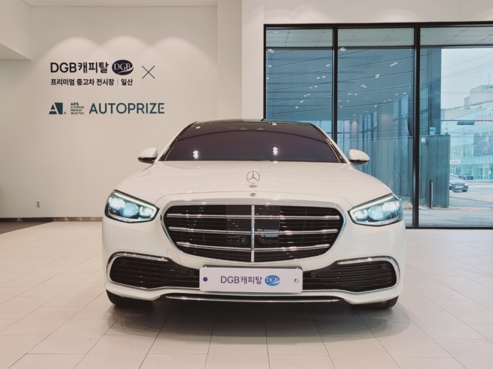 Mercedes-Benz S-Class W223