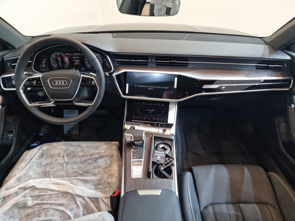 Audi A7 (4K)