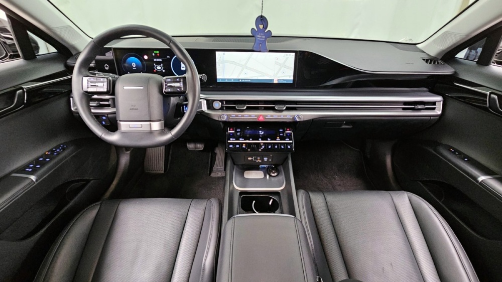 Hyundai Grandeur (GN7)