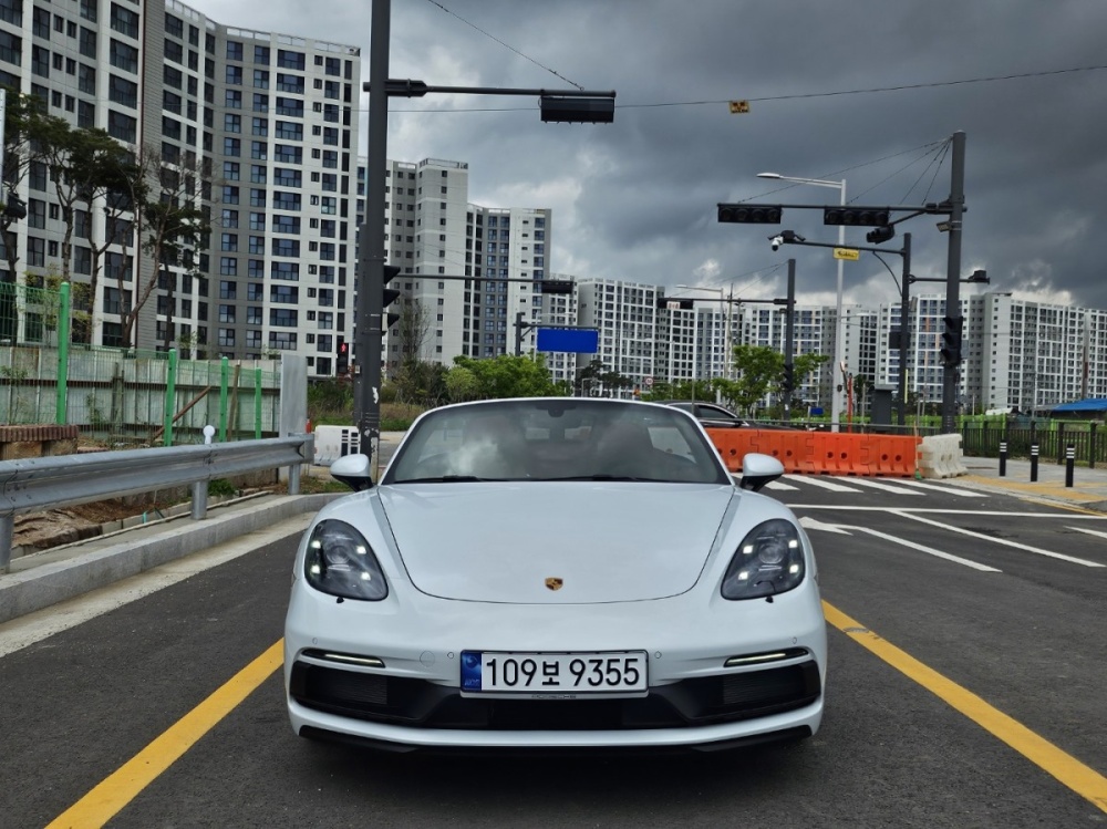 Porsche 718 boxster