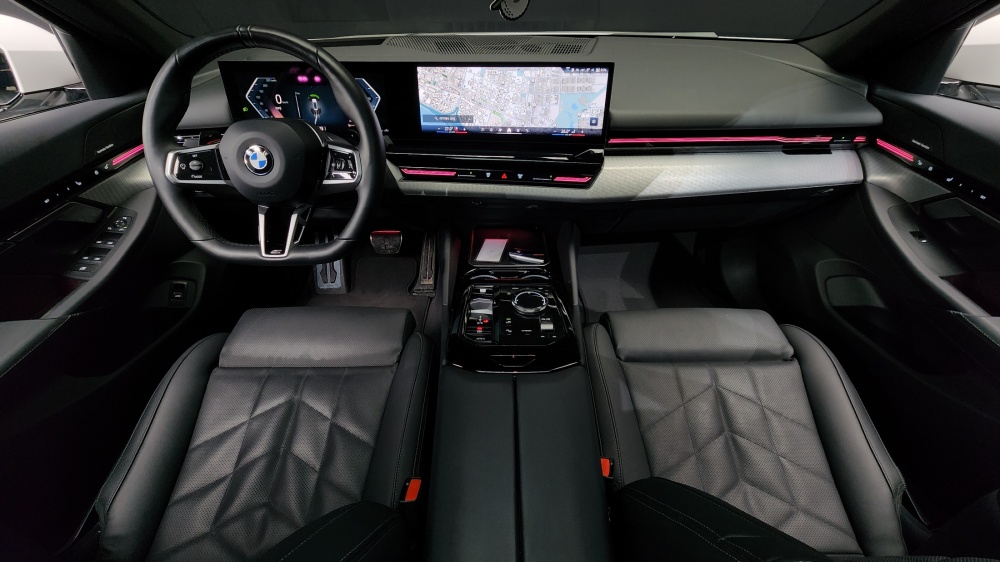 BMW 5 Series (G60)