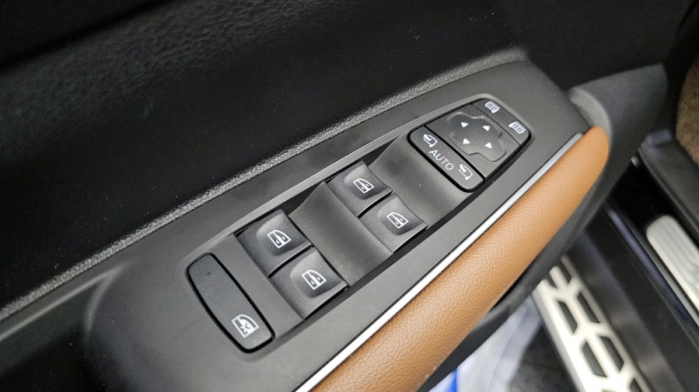 Renault Korea (Samsung) The New QM6