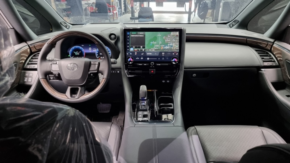 Toyota Alphard 4th generation