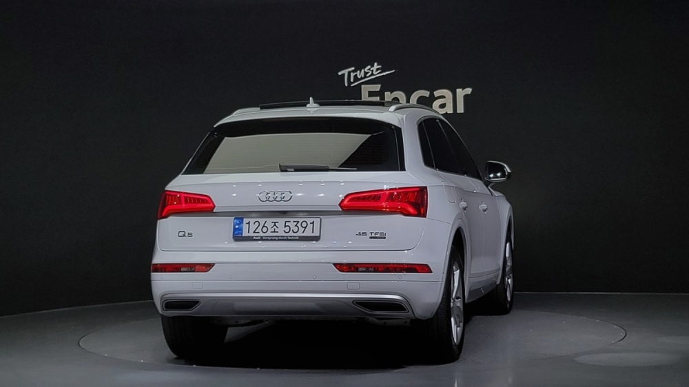 Audi Q5 (FY)