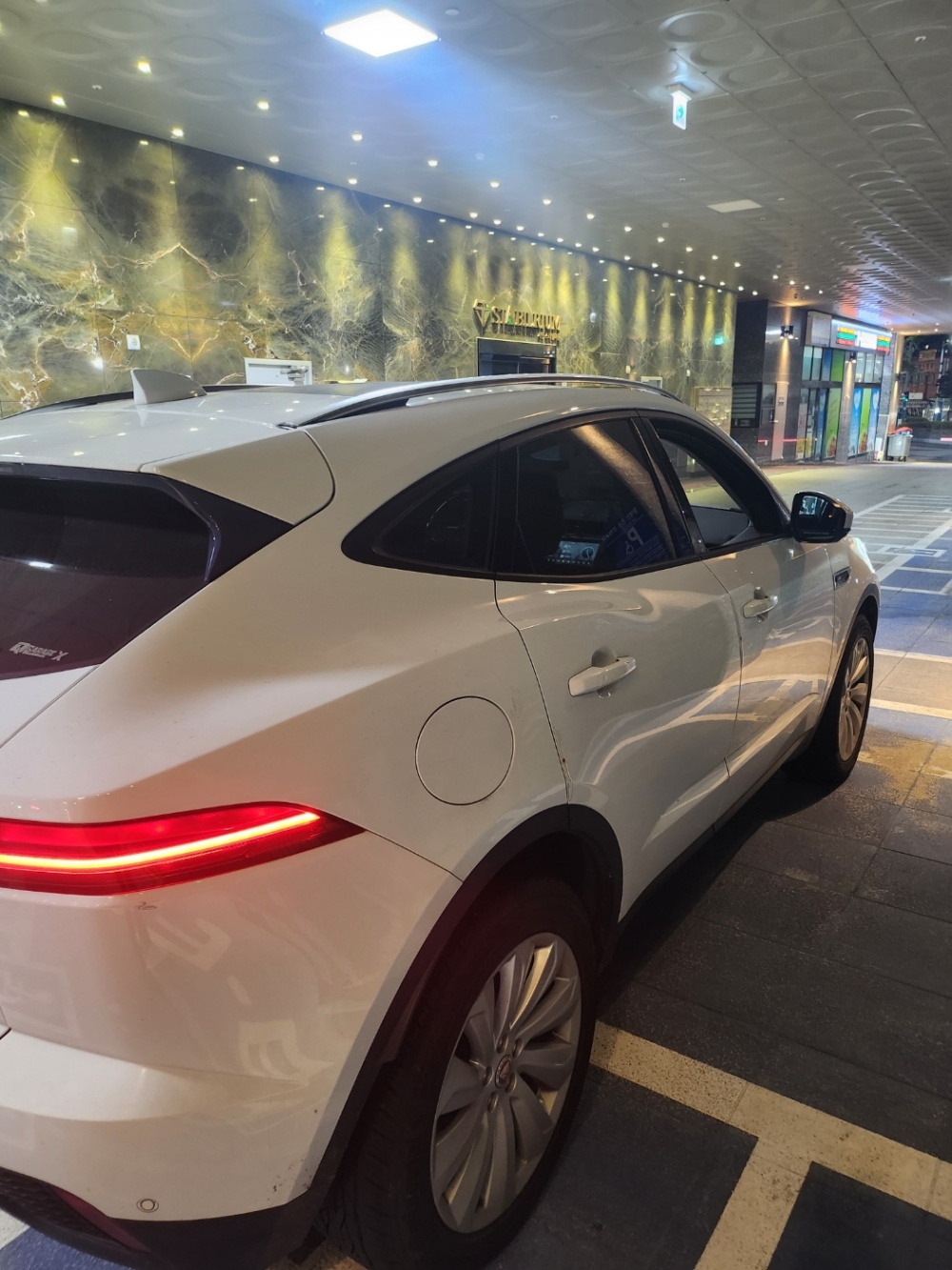 Jaguar E-PACE