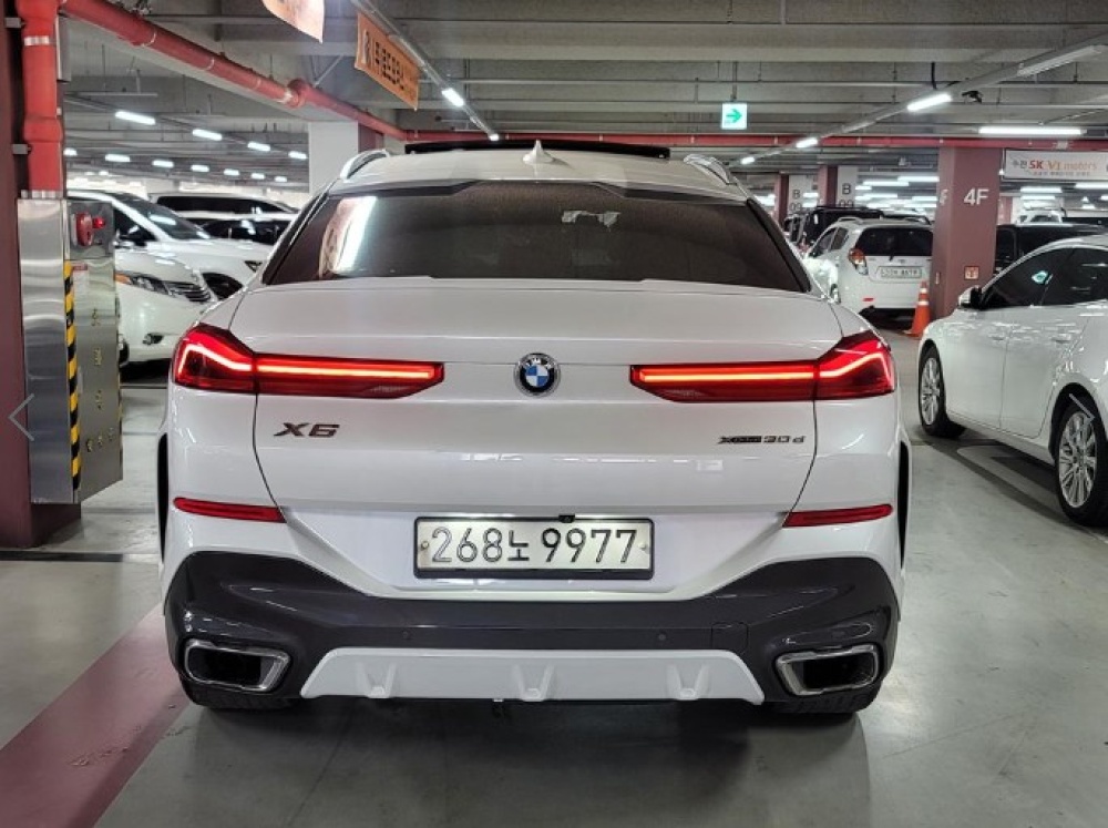 BMW X6 (G06)