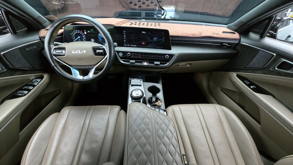 Kia K8 Hybrid