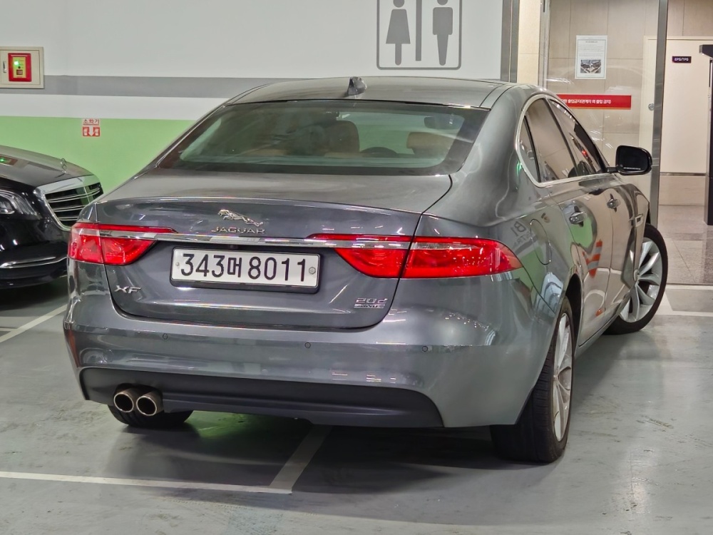 Jaguar XF (X260)