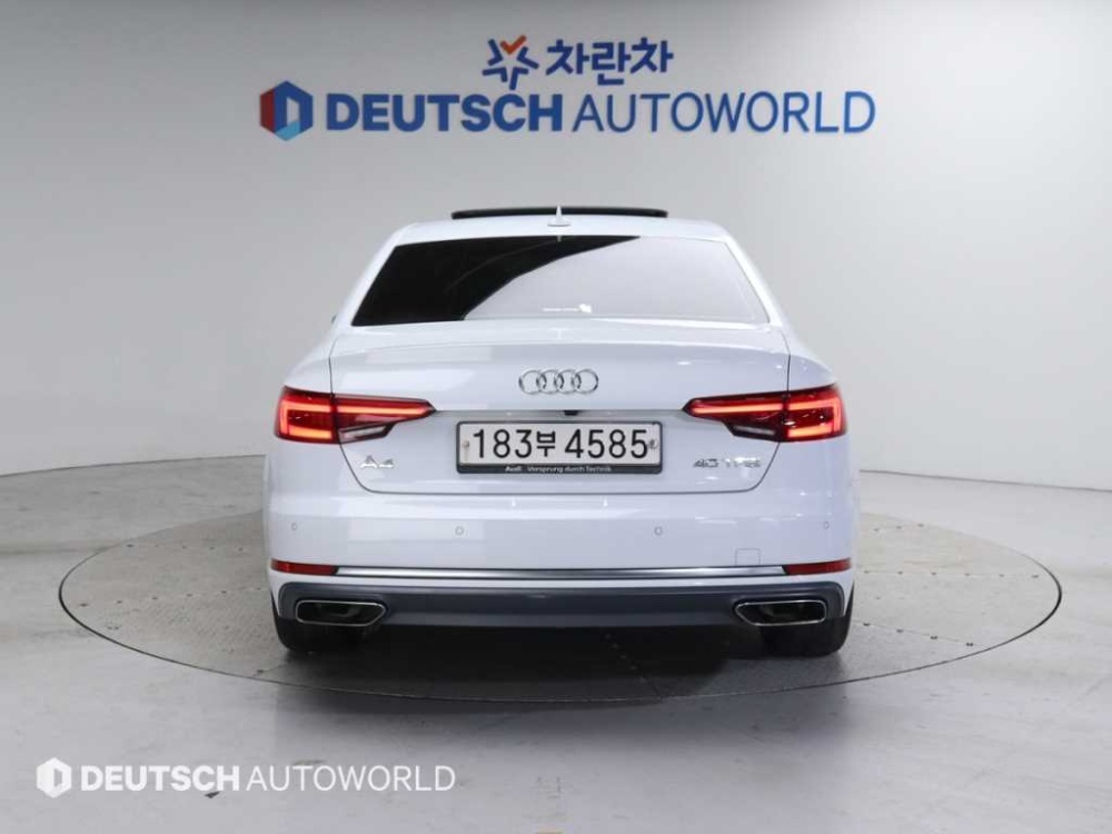 Audi A4 (B9)