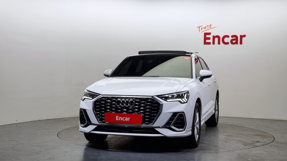 Audi Q3 (F3)