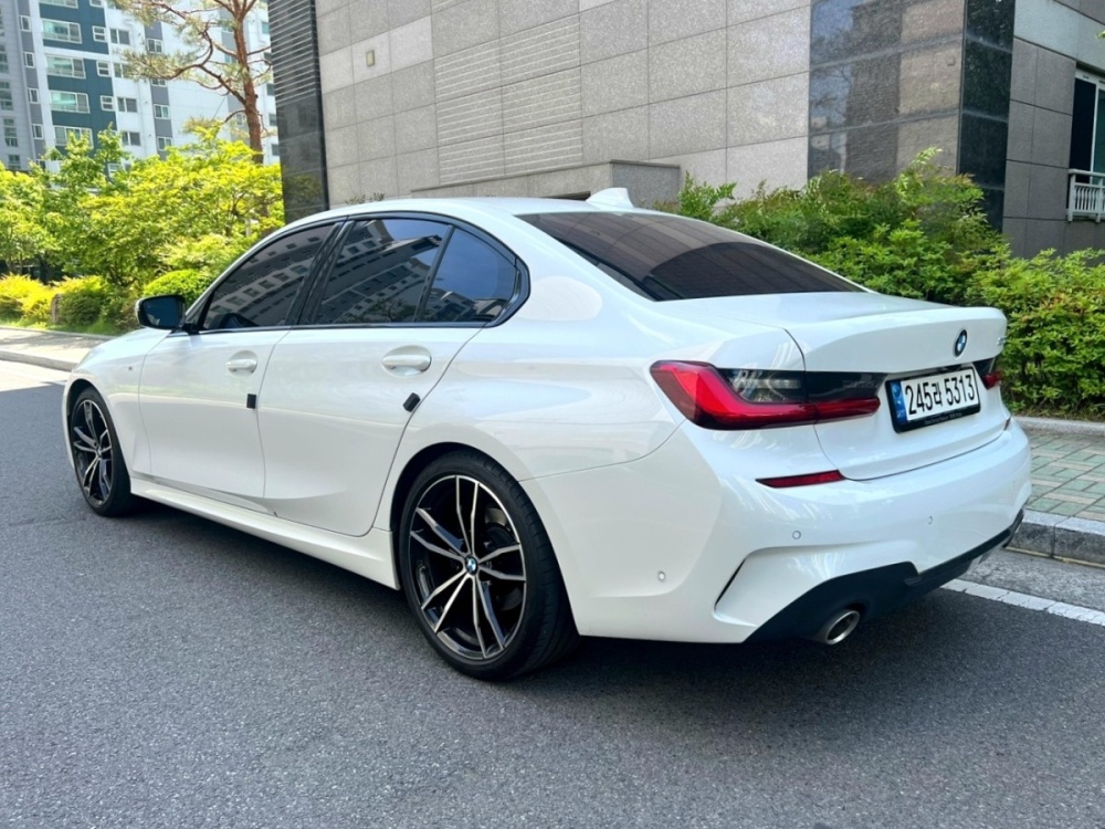 BMW 3 Series (G20)