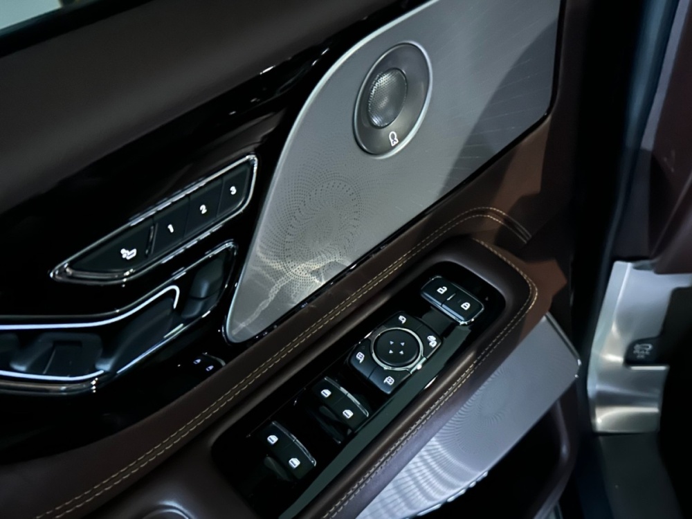 Lincoln Aviator 2nd generation