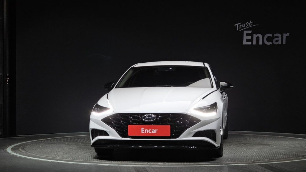 Hyundai Sonata (DN8)