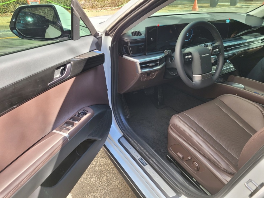 Hyundai Grandeur (GN7)