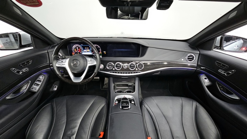 Mercedes-Benz S-Class W222