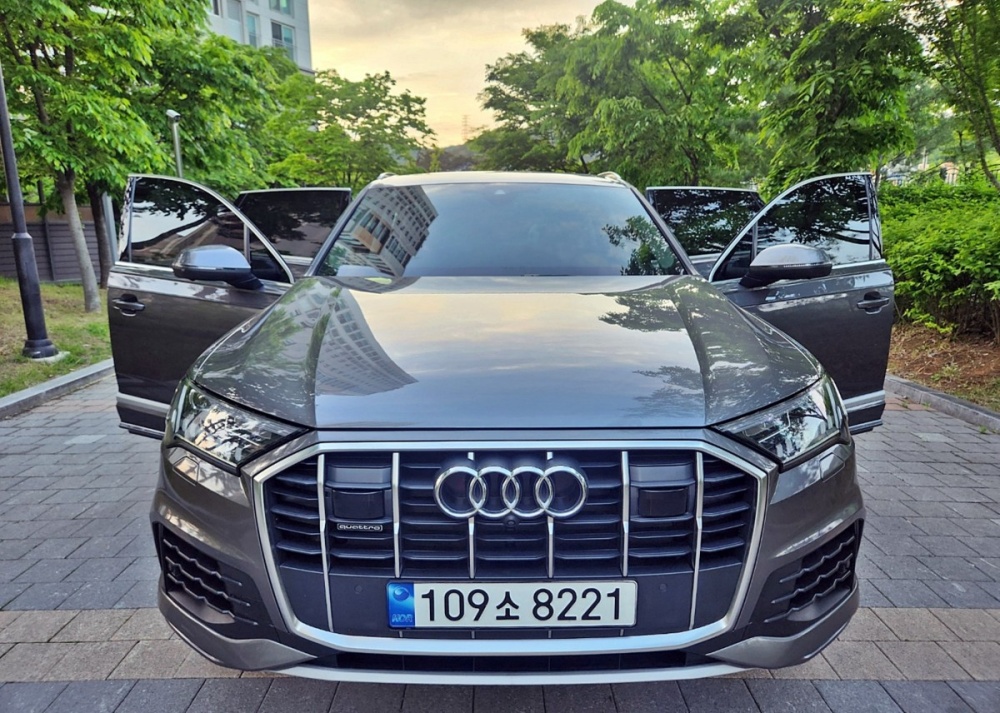 Audi Q7 (4M)