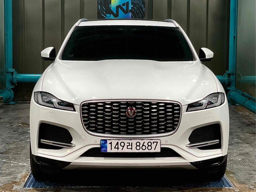 Jaguar F-PACE