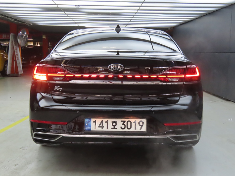 Kia K7 Premier
