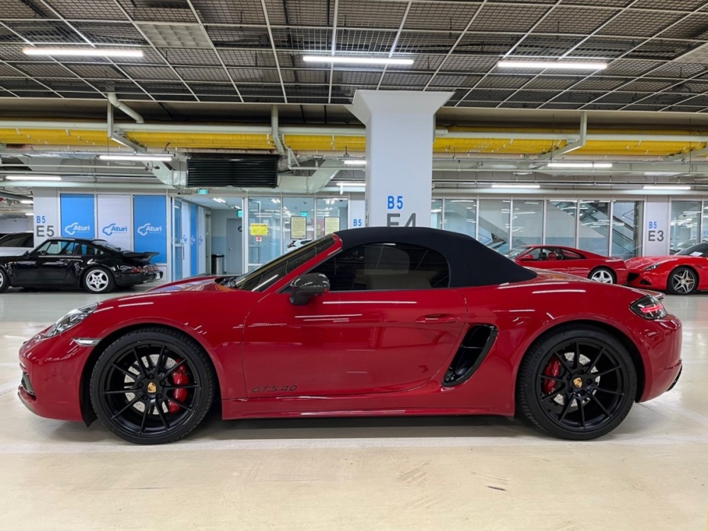 Porsche 718 boxster