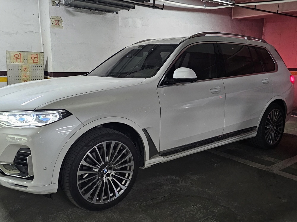 BMW X7 (G07)