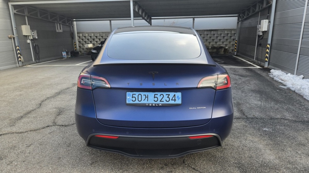 Tesla model Y