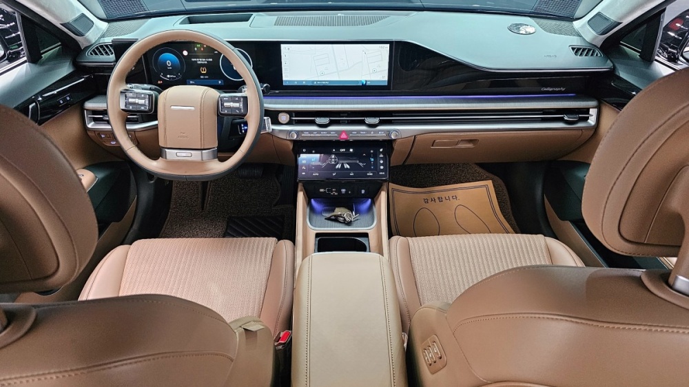 Hyundai Grandeur (GN7)