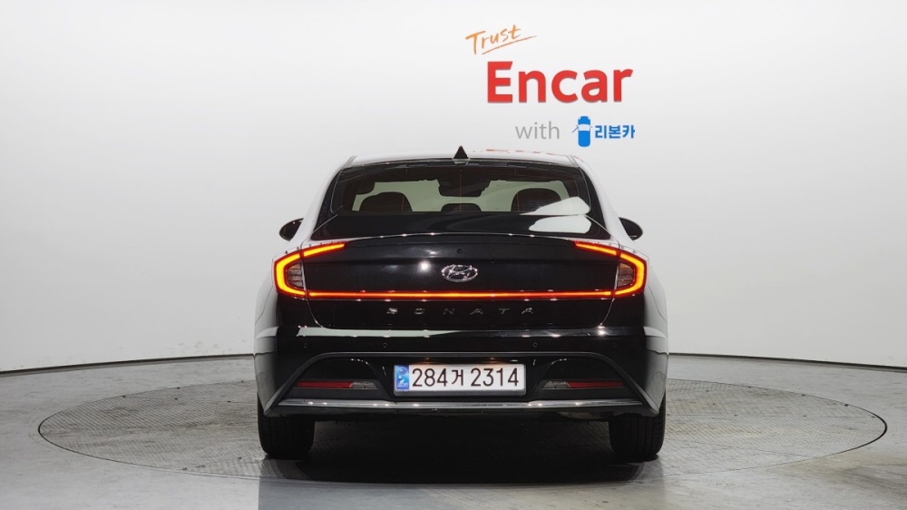 Hyundai Sonata Hybrid (DN8)