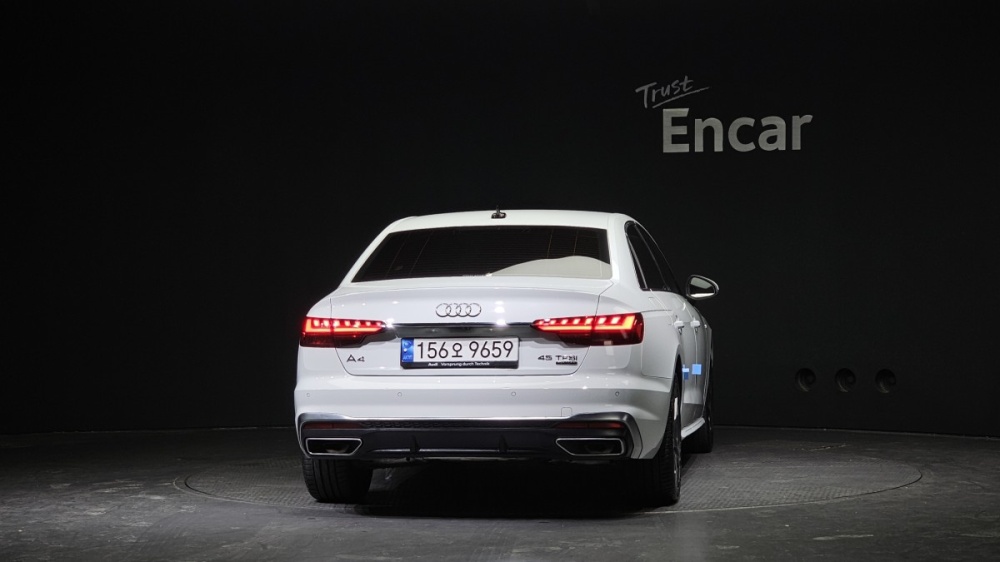 Audi A4 (B9)