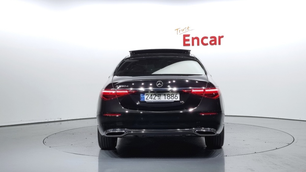 Mercedes-Benz S-Class W223